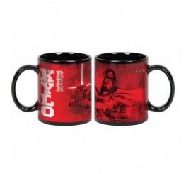 Taza Kylo Ren en acción
