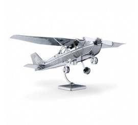Metal Works: Avión Cessna 172